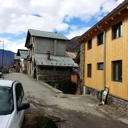 Hébergement de vacances Maison De 3 Avec Balcon Amenage Et Wifi A A 1 Km Des Pistes *